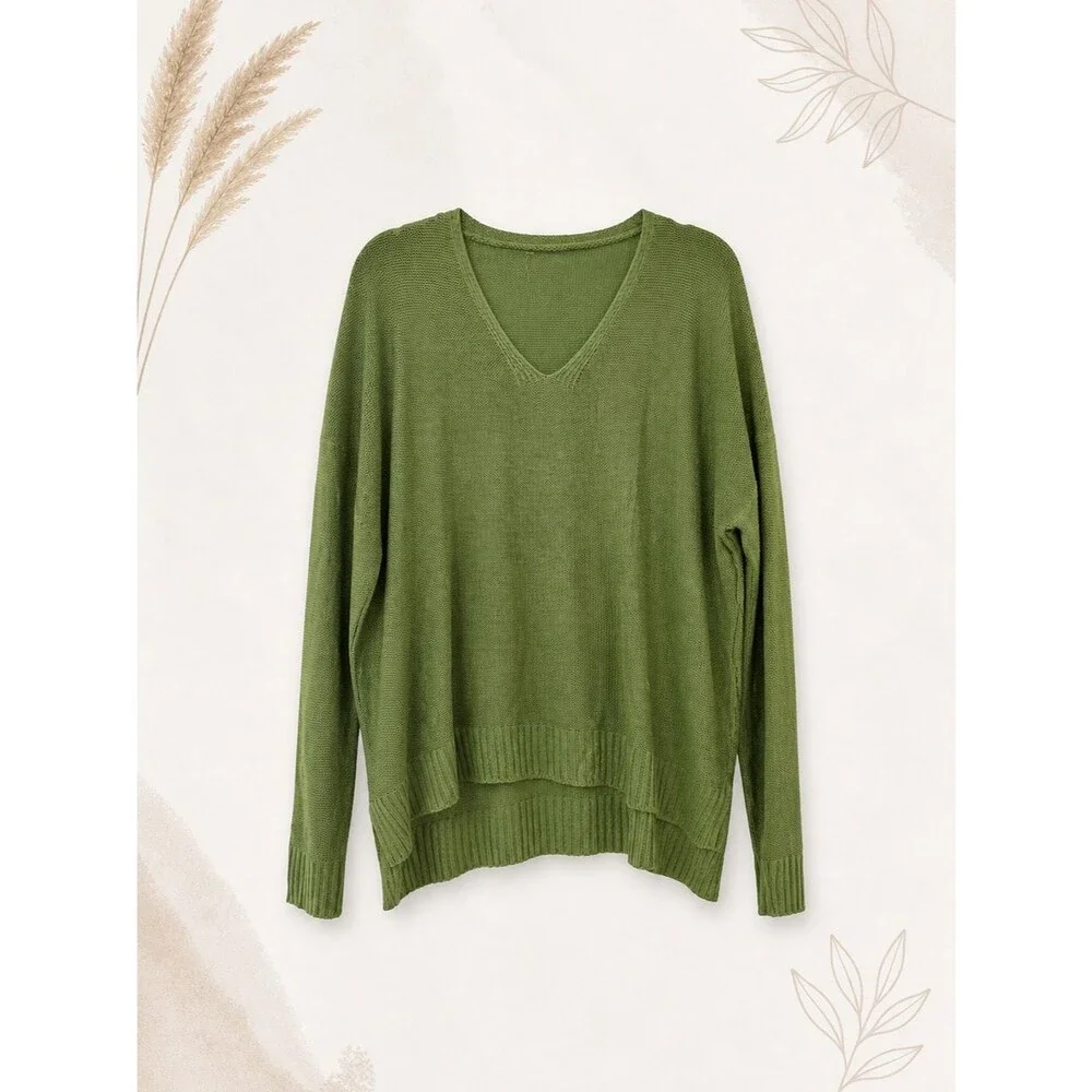 Cupshe Olive Green V-Neck Sweater NWT Size XS Lightweight Knit Hi-Low Hem